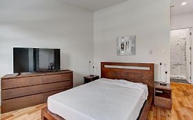 Modern Suites In Ndg